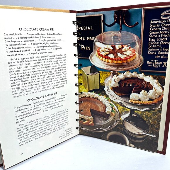 Hersheys 1934 Cookbook Ring-Bound Revised Edition Chocolate Recipes 1971 - Picture 5 of 6